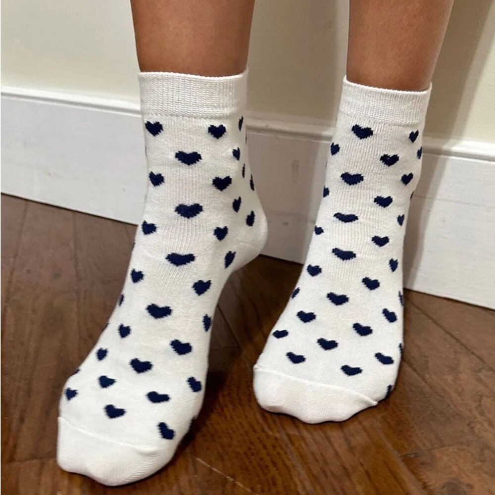 LAST PAIR Brandy Melville White and Navy Hearts Socks